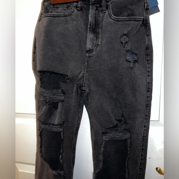 ULTRA HIGH-RISE RIPPED BLACK VINTAGE ANKLE STRAIGHT JEANS Size 3R. W26 Length 27 - Picture 7 of 8